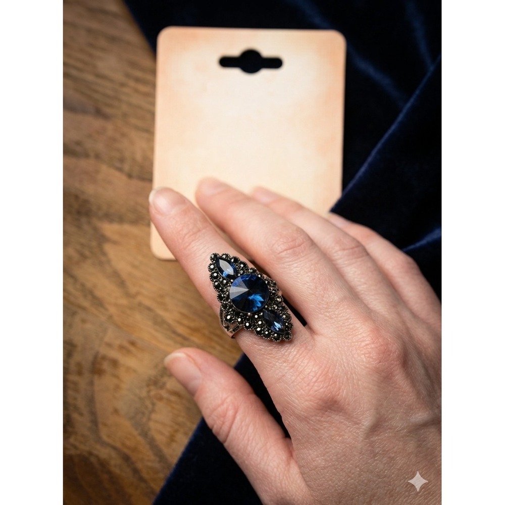 The Gilded Age Timeline Blue Crystal Statement Ring Silver Tone Size 8 2256774
